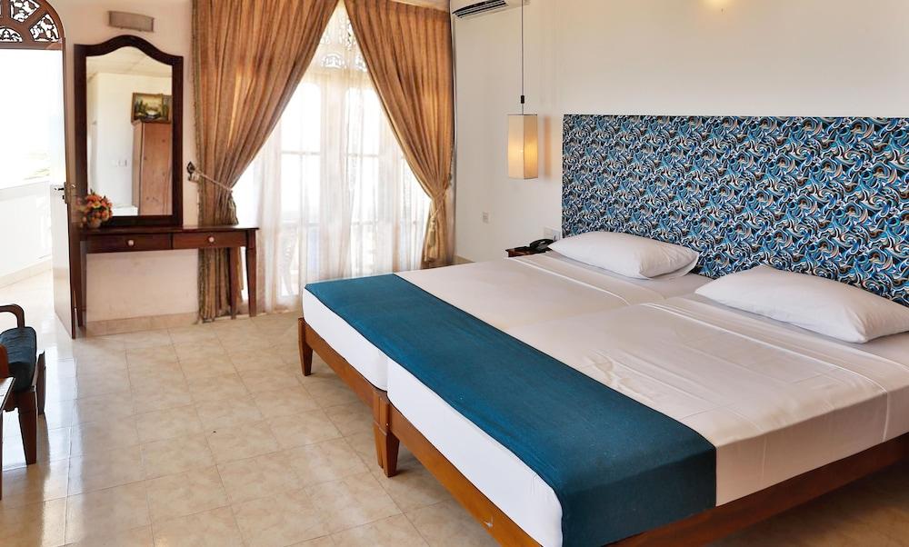 Zand Negombo Ettukala Екстер'єр фото