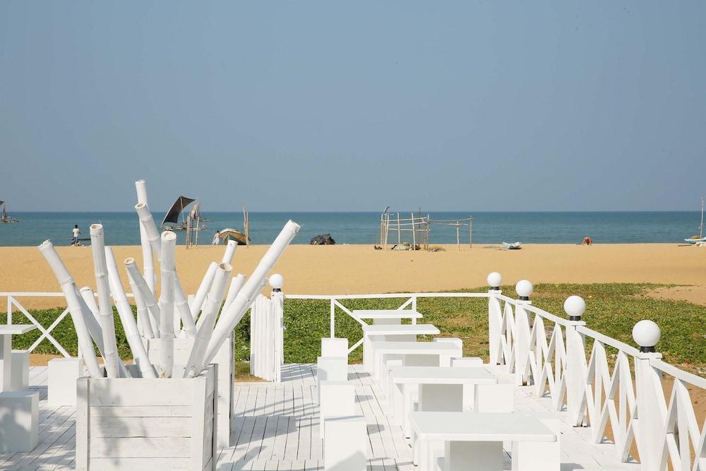 Zand Negombo Ettukala Екстер'єр фото