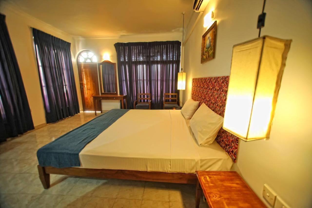 Zand Negombo Ettukala Екстер'єр фото