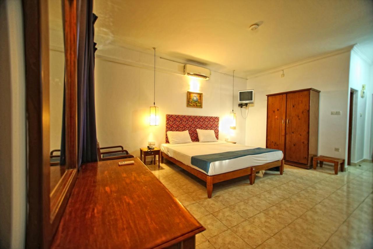 Zand Negombo Ettukala Екстер'єр фото