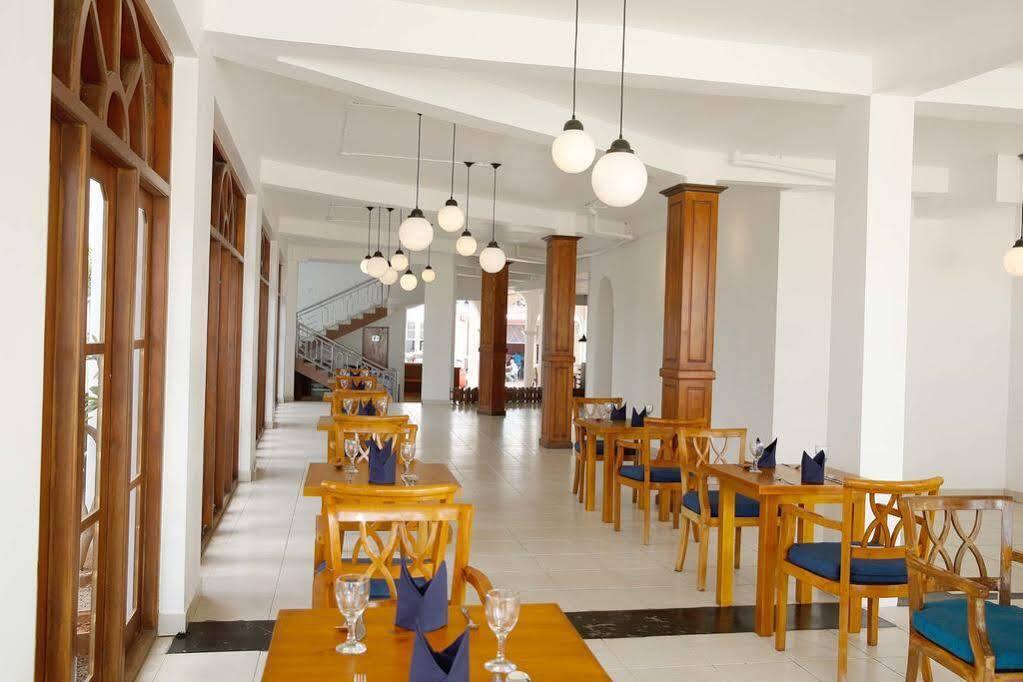 Zand Negombo Ettukala Екстер'єр фото